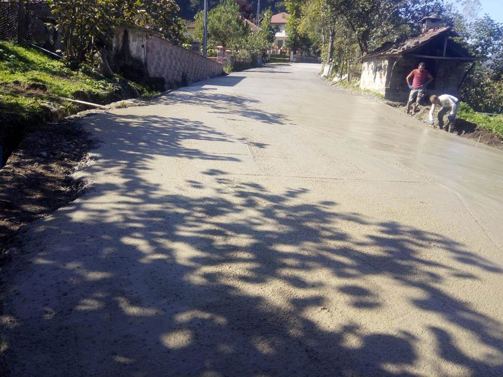 ÇAYBAŞI-İLKÜVEZ ARASINDA YOL SEVİNCİ